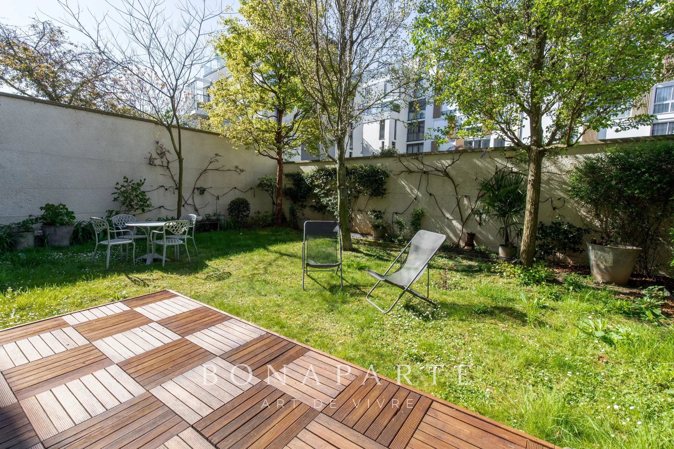 BOULOGNE-BILLANCOURT - DUPLEX AVEC JARDIN PRIVATIF